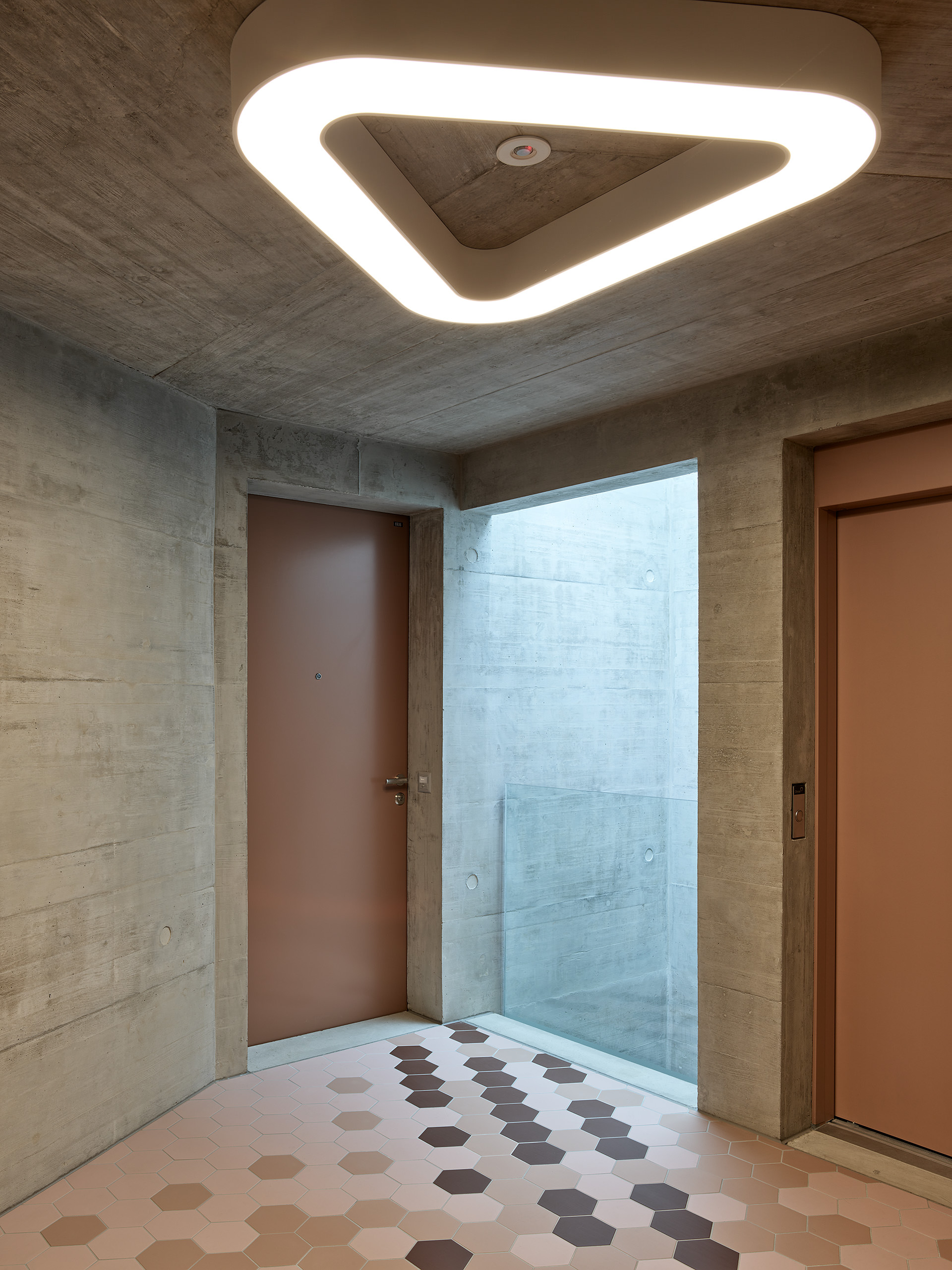 Ahp0055 AIQ4 000550 J2560